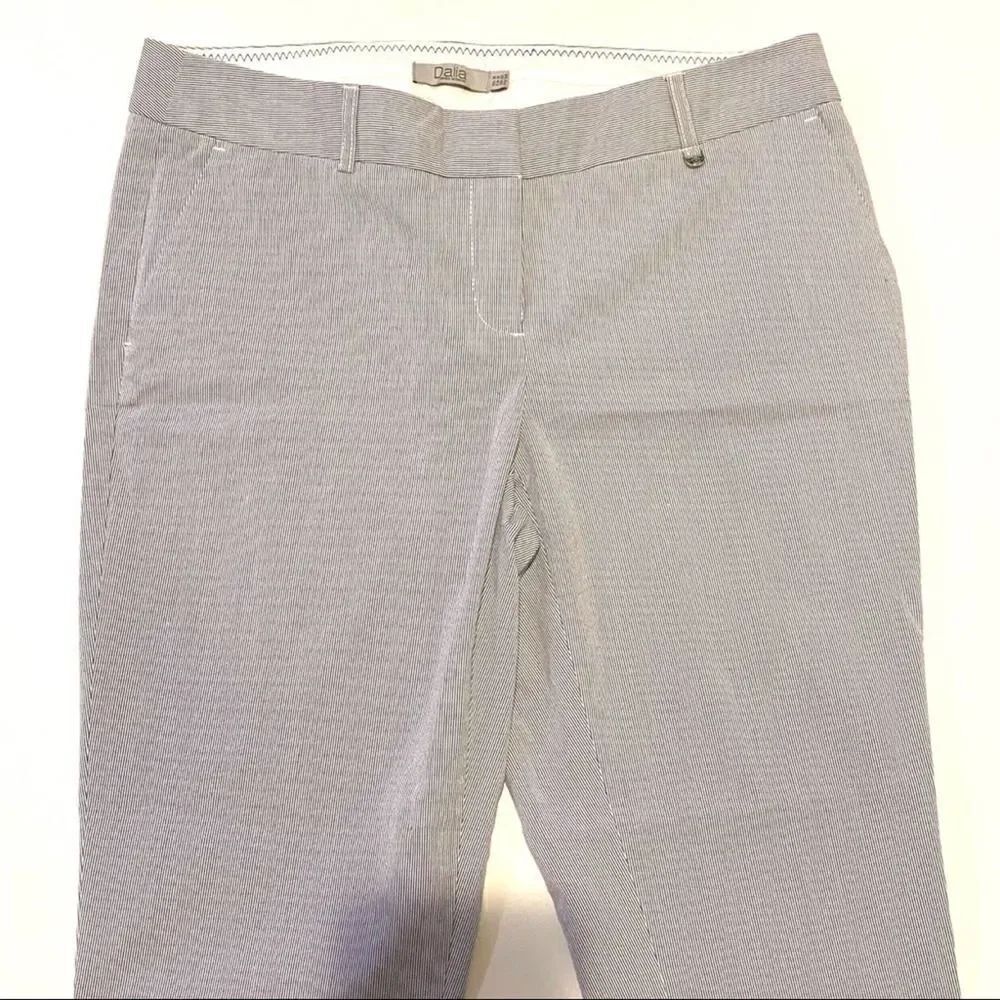 Dalia cropped pants striped pockets sz 8